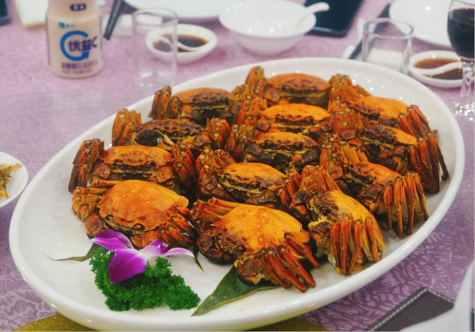 年中活動(dòng)：美食盛宴——全程使用公司產(chǎn)品養殖的大閘蟹